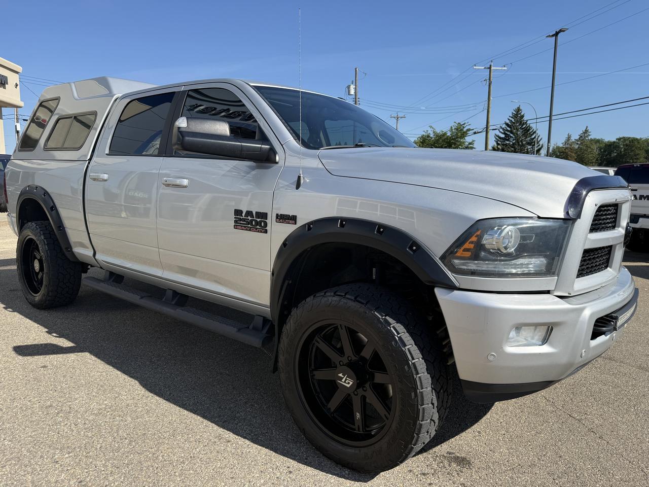2017 Ram 2500 Laramie Crew Cab 4x4 | HEMI V8 | Sport Appearance | 20IN Black Wheels | Heated Vented Leather | NAV Redwater AB