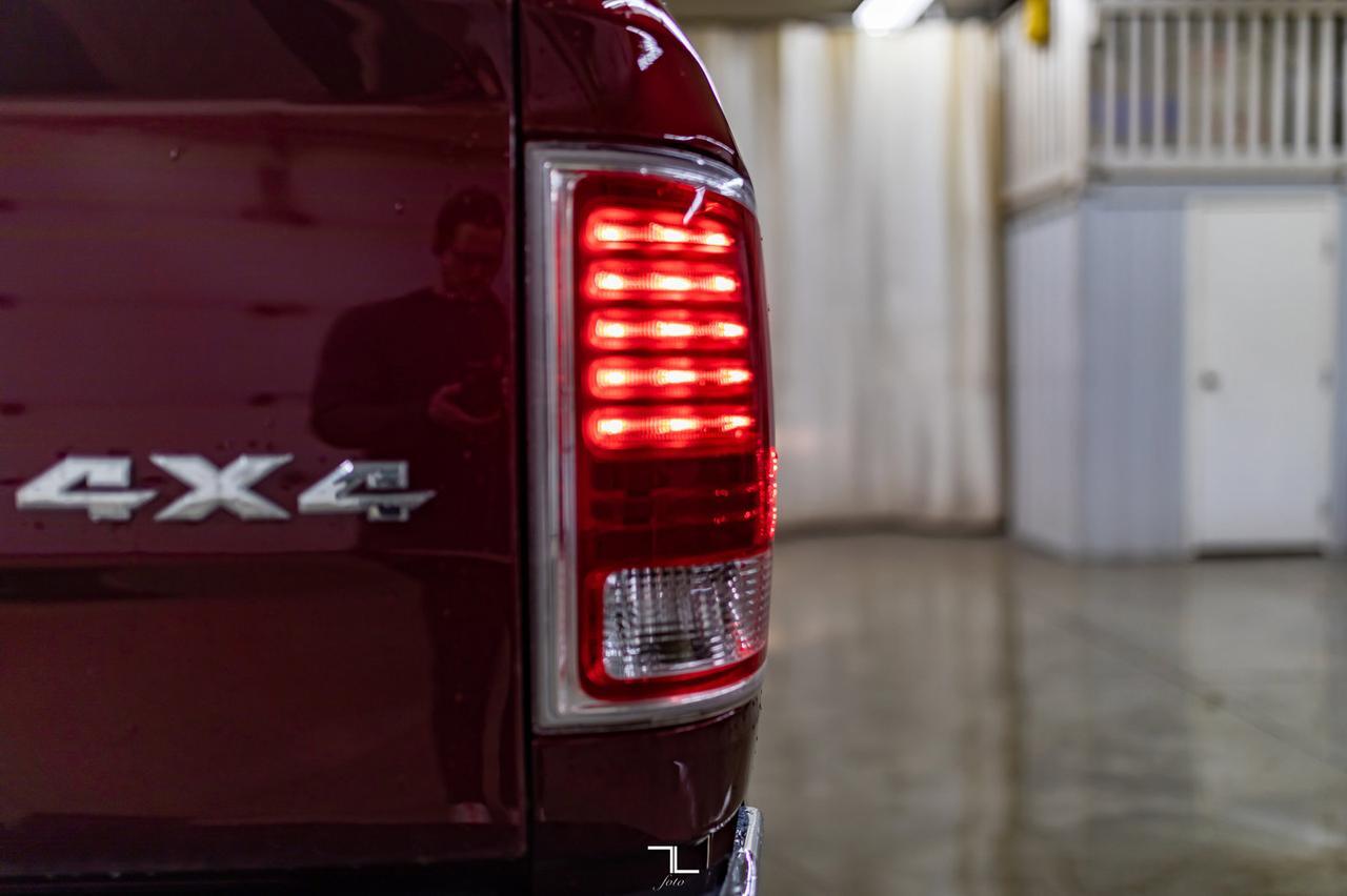 2017 Ram 3500 4x4 Crew Cab Laramie Diesel Leather Nav BCam Red Deer AB