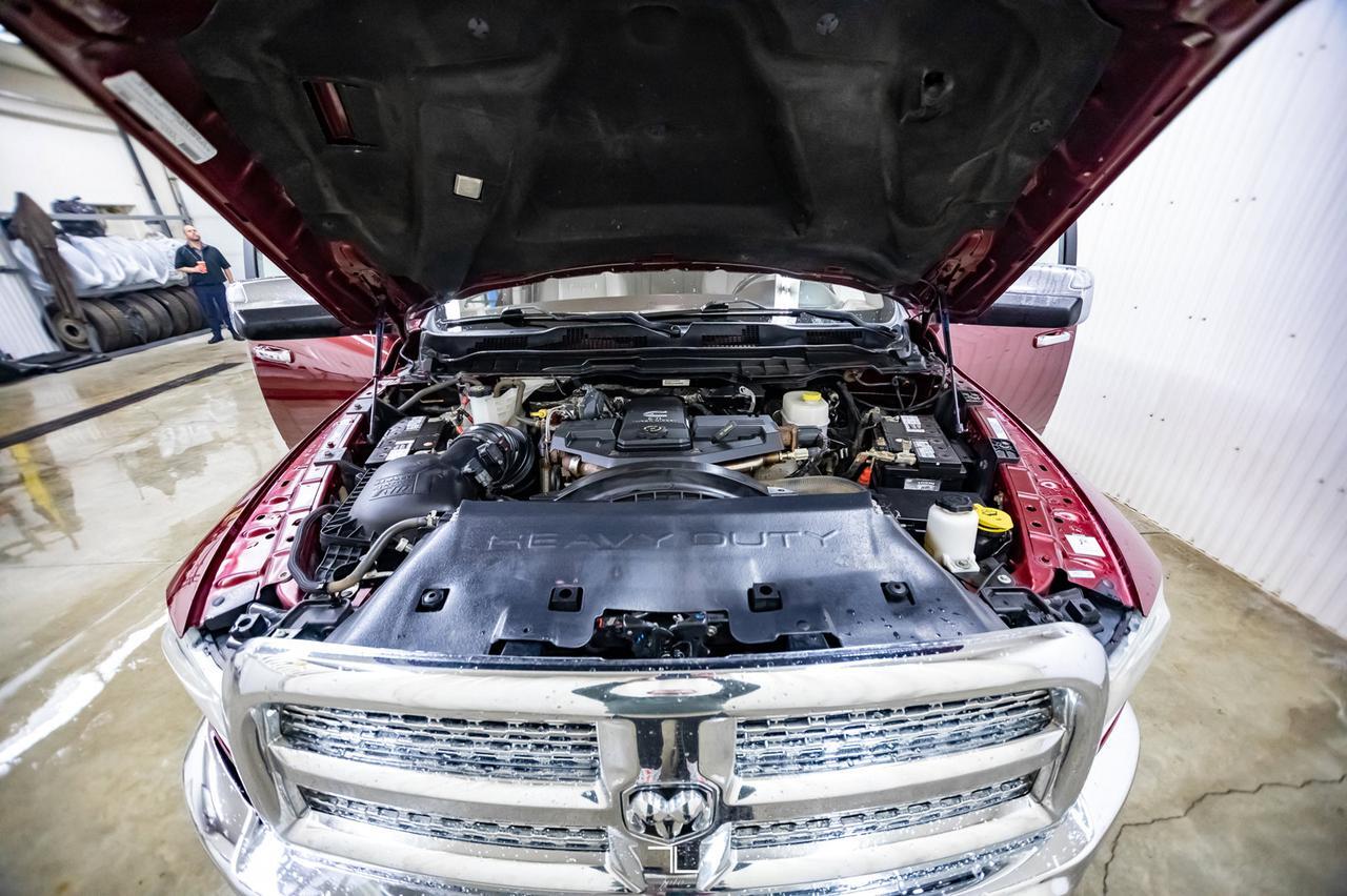 2017 Ram 3500 4x4 Crew Cab Laramie Diesel Leather Nav BCam Red Deer AB