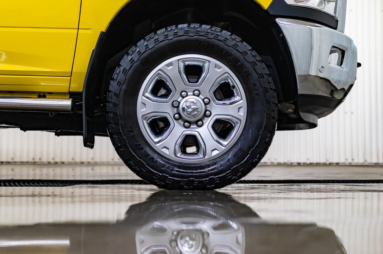 2017 Ram 3500 4x4 Crew Cab SLT Diesel Level Kit Leather Nav BCam Red Deer AB