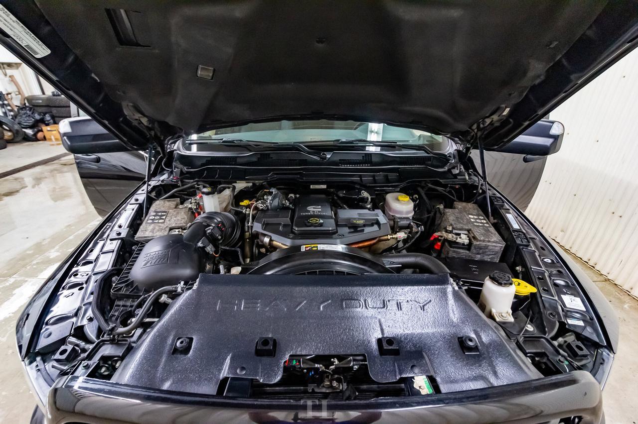 2017 Ram 3500 4x4 Crew Cab SLT Diesel Lift Roof Red Deer AB