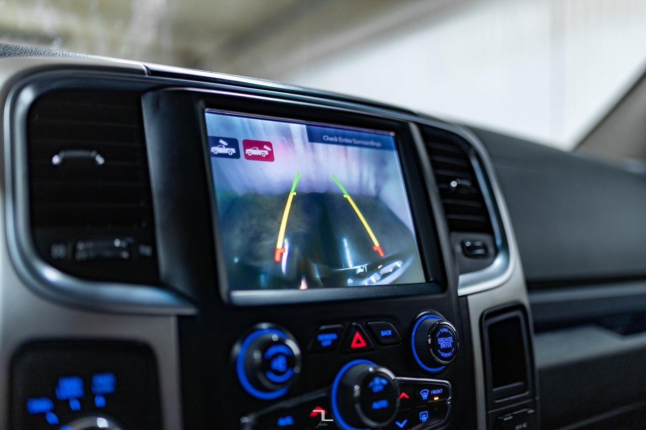 2017 Ram 3500 4x4 Crew Cab SLT Diesel Manual Lift BCam Red Deer AB