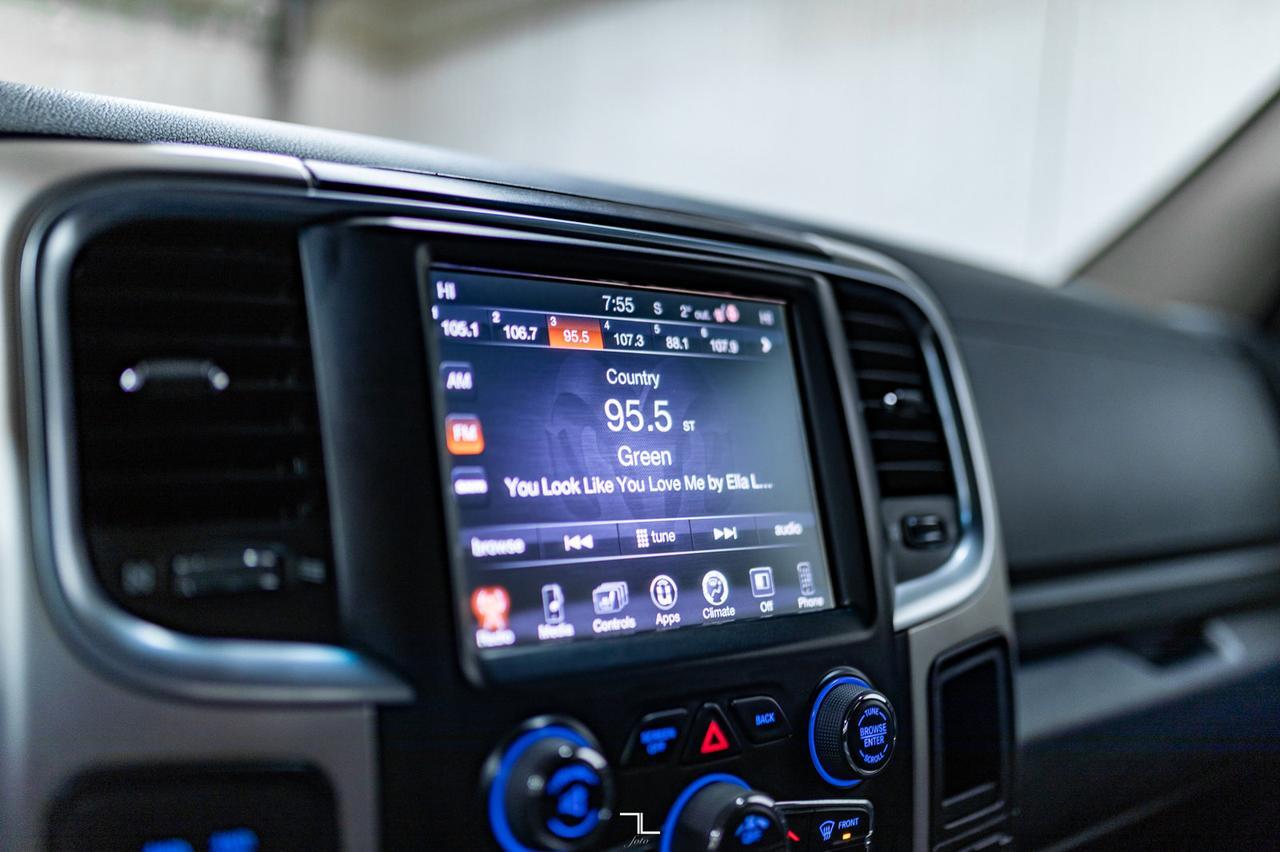 2017 Ram 3500 4x4 Crew Cab SLT Diesel Manual Lift BCam Red Deer AB