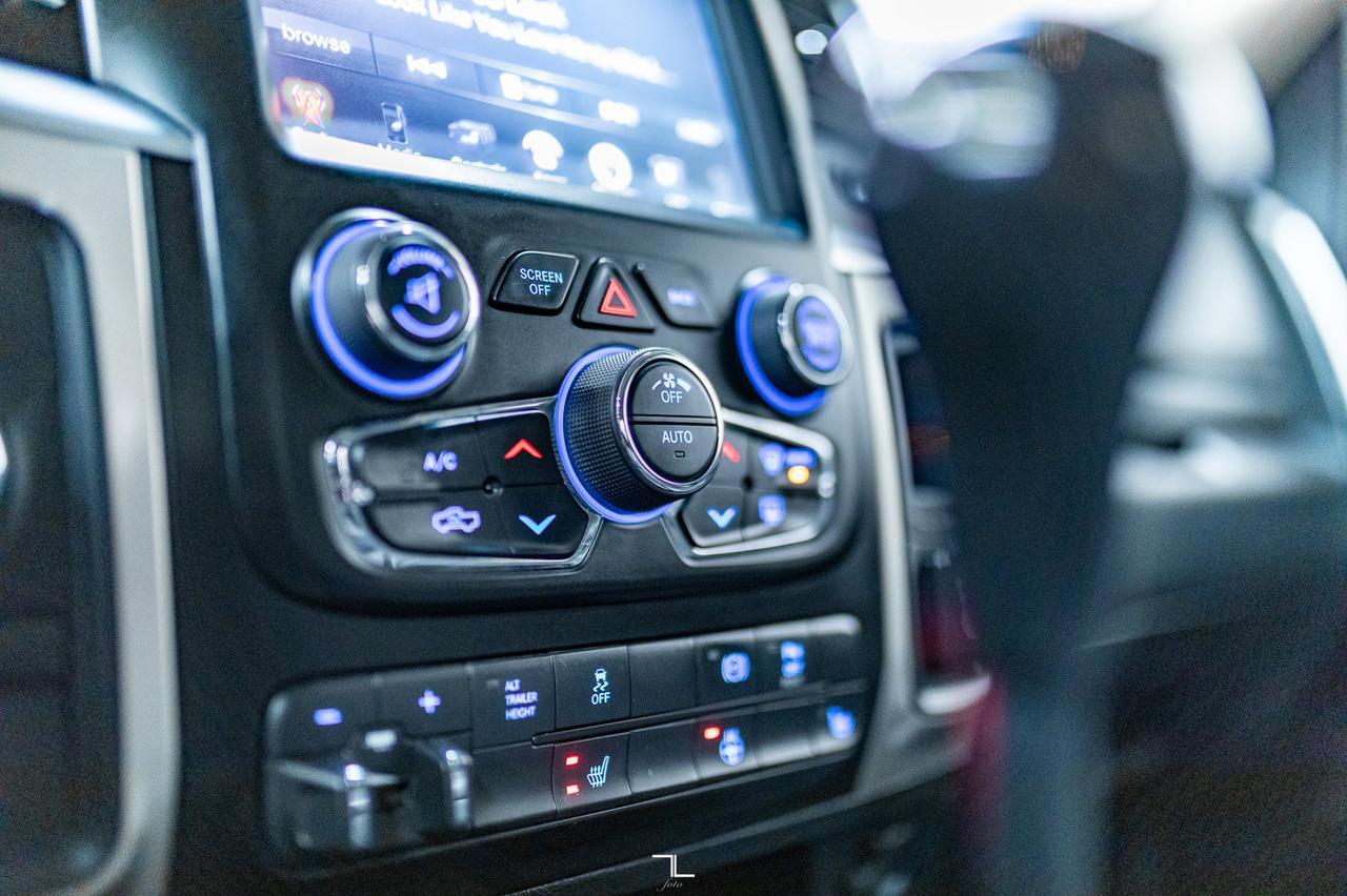 2017 Ram 3500 4x4 Crew Cab SLT Diesel Manual Lift BCam Red Deer AB