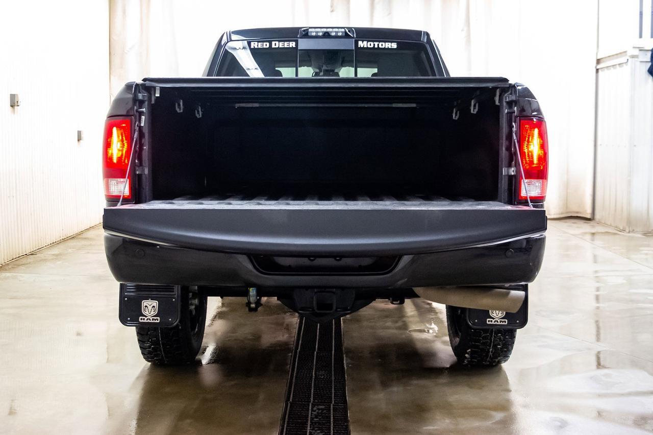 2017 Ram 3500 4x4 Crew Cab SLT Diesel Nav BCam Red Deer AB