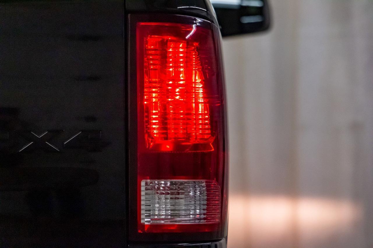 2017 Ram 3500 4x4 Crew Cab SLT Diesel Nav BCam Red Deer AB