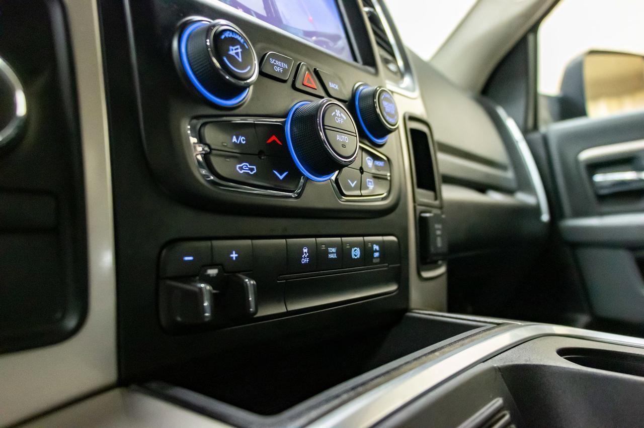 2017 Ram 3500 4x4 Crew Cab SLT Diesel Nav BCam Red Deer AB