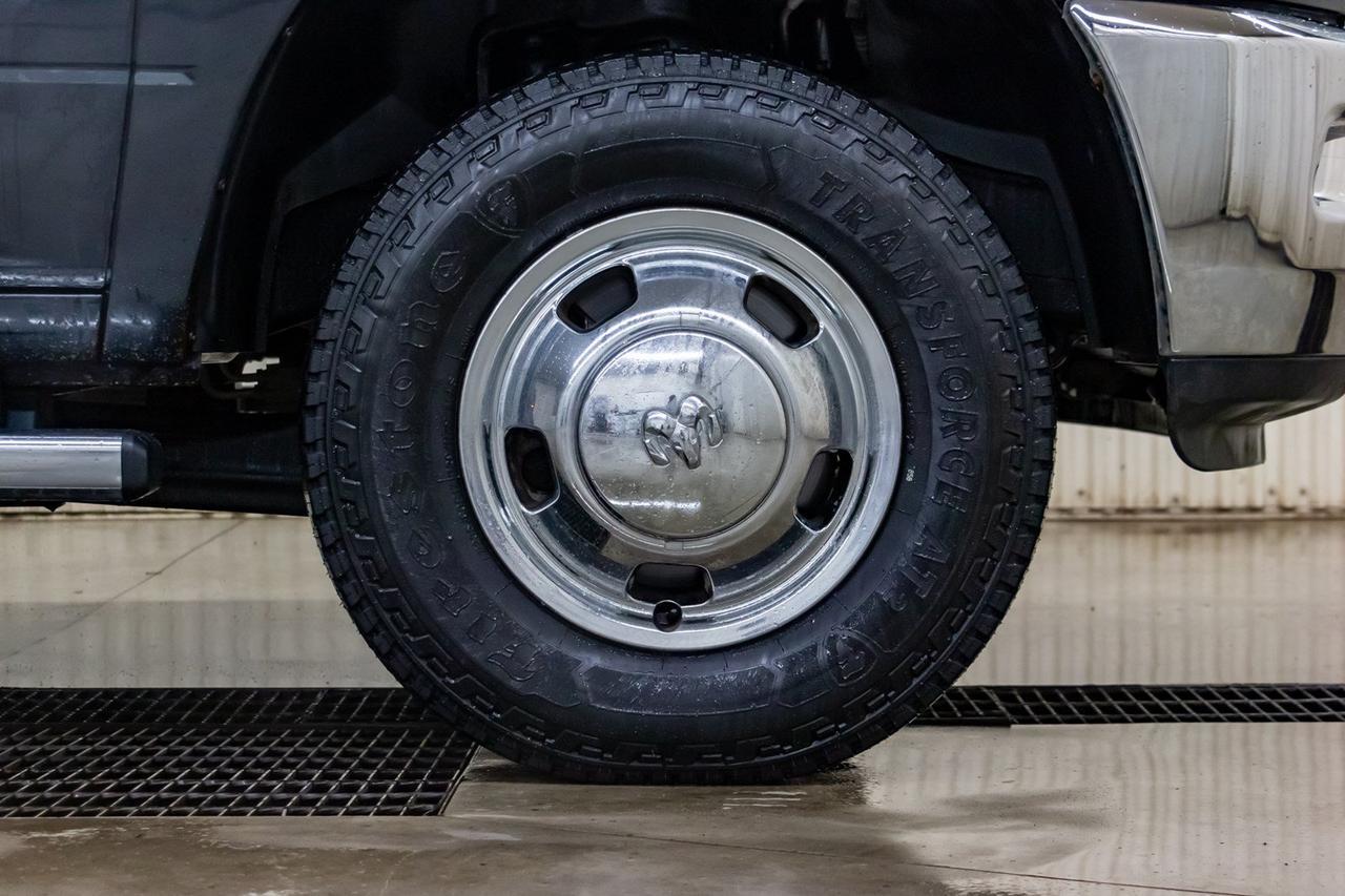 2017 Ram 3500 4x4 Crew Cab SLT Diesel Remote Start Red Deer AB