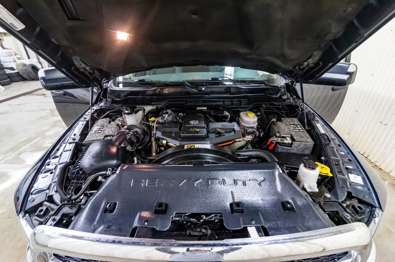 2017 Ram 3500 4x4 Crew Cab SLT Diesel Remote Start Red Deer AB