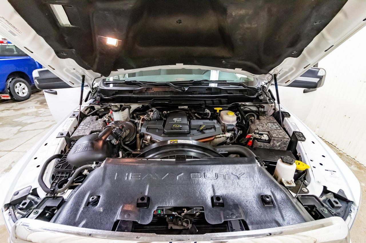 2017 Ram 3500 4x4 Crew Cab SLT Dually Diesel AISIN Red Deer AB