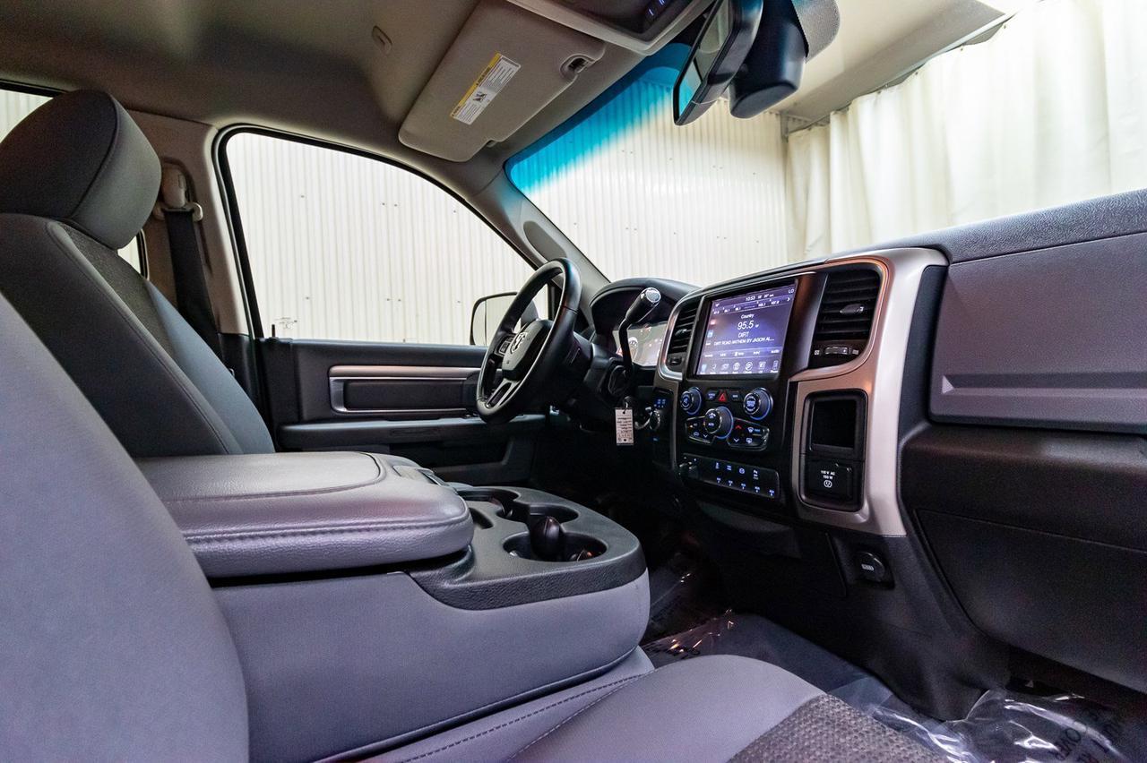 2017 Ram 3500 4x4 Crew Cab SLT Dually Diesel Nav AISIN Red Deer AB