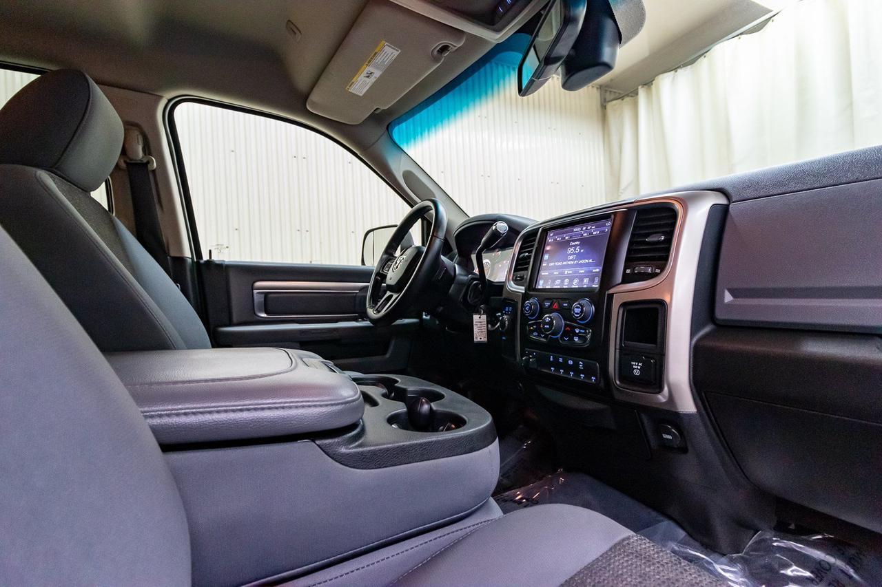 2017 Ram 3500 4x4 Crew Cab SLT Dually Diesel Nav AISIN Red Deer AB