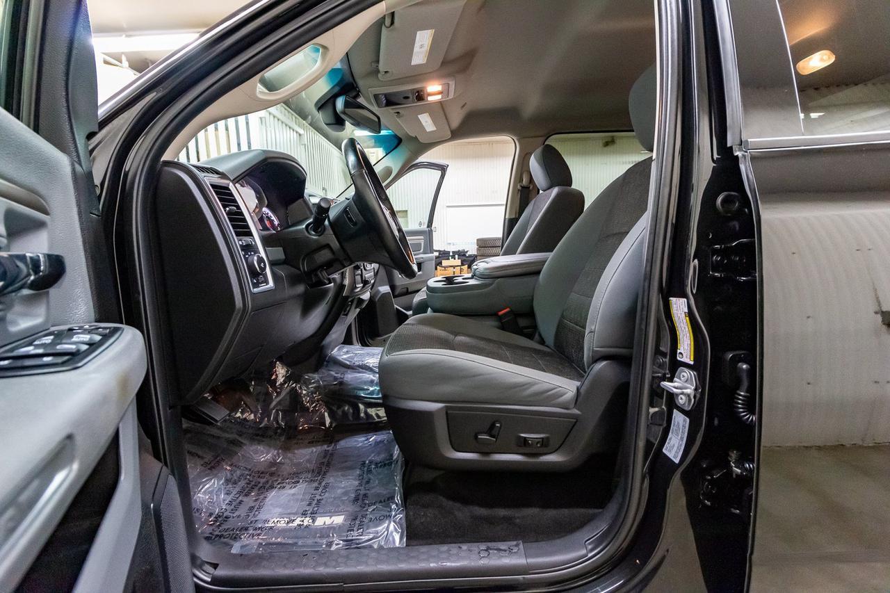 2017 Ram 3500 4x4 Crew Cab SLT Dually Diesel Red Deer AB