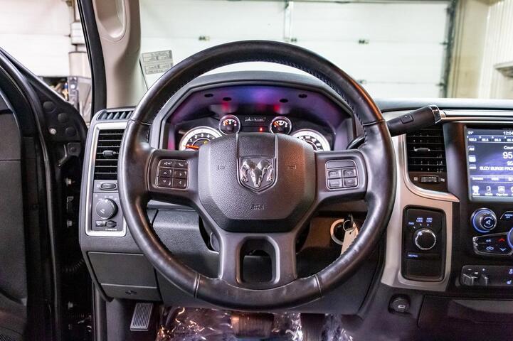 2017 Ram 3500 4x4 Crew Cab SLT Dually Diesel Red Deer AB 2017 Ram 3500 4x4 Crew Cab SLT Dually Diesel Red Deer AB