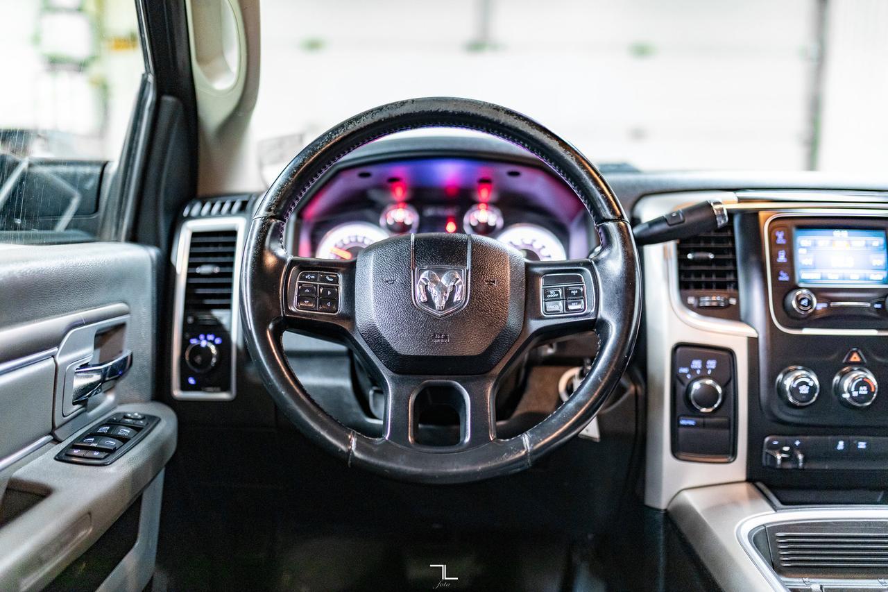 2017 Ram 3500 4x4 Crew Cab SLT Longbox HEMI BCam Red Deer AB