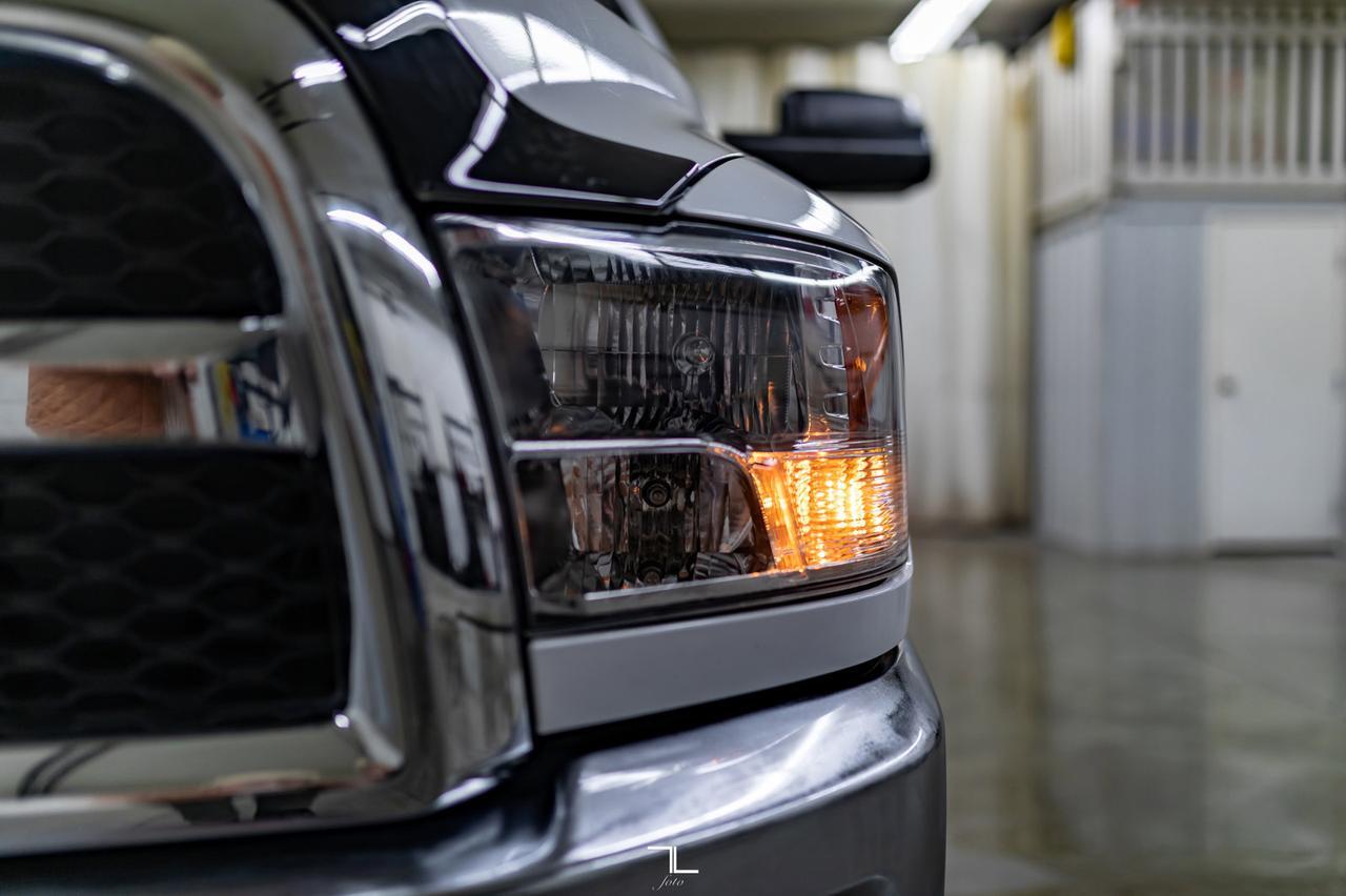 2017 Ram 3500 4x4 Crew Cab SLT Longbox HEMI BCam Red Deer AB