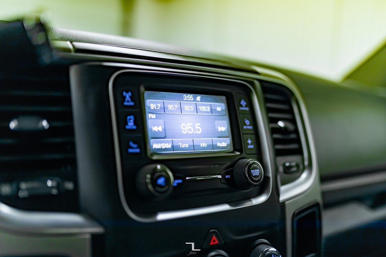 2017 Ram 3500 4x4 Crew Cab SLT Longbox HEMI BCam Red Deer AB