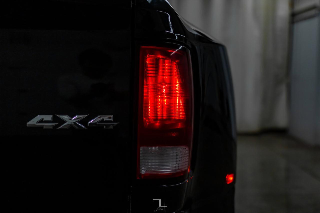 2017 Ram 3500 4x4 Crew Cab SXT Dually Diesel Red Deer AB