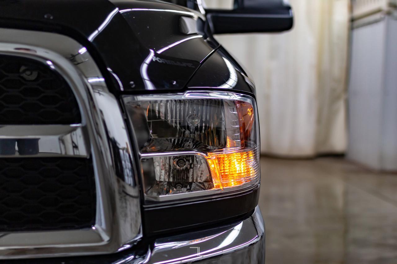 2017 Ram 3500 4x4 Crew Cab SXT Dually Diesel Red Deer AB