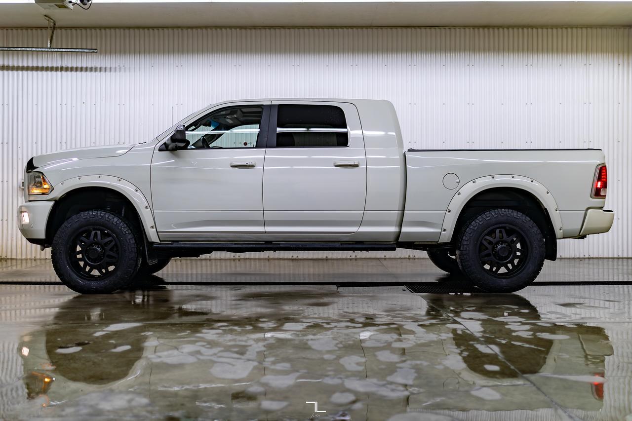 2017 Ram 3500 4x4 Mega Cab Laramie Diesel AISIN Leather Roof Nav BCam Red Deer AB