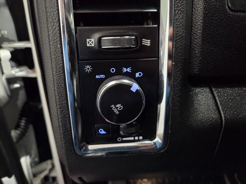 2017 Ram 3500 Laramie Dually 6.7L Diesel Aisin Transmission GPS Camera FREE WARRANTY Arlington TX