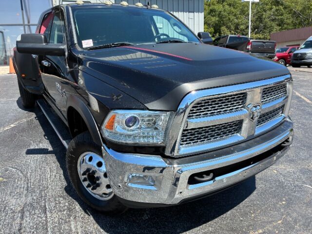 2017 Ram 3500 Laramie Mega Cab 4x4 6&apos;4 Box
