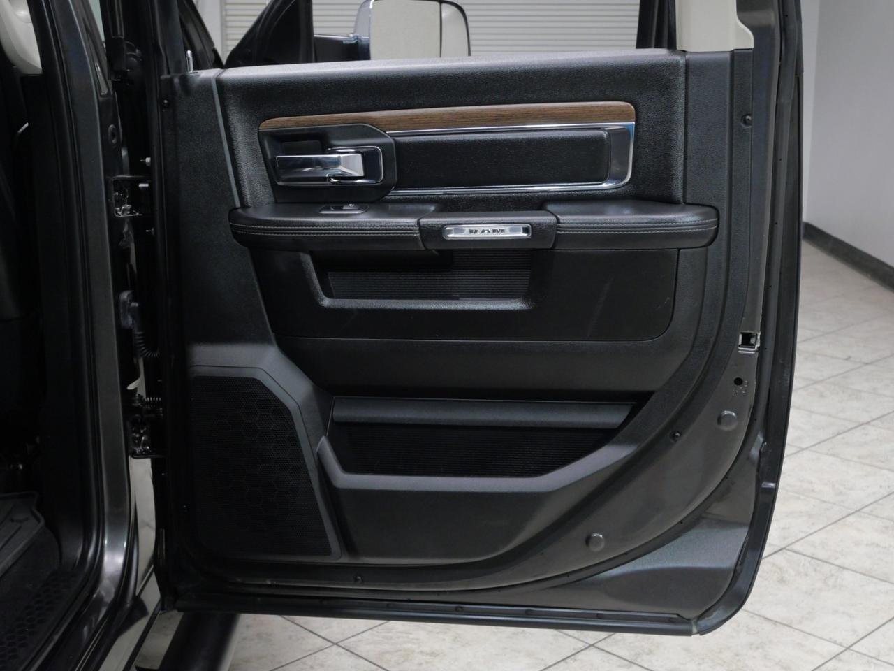 2017 Ram 3500 Laramie Mega Cab SRW AISIN 6.7L Cummins 4x4 Mansfield TX