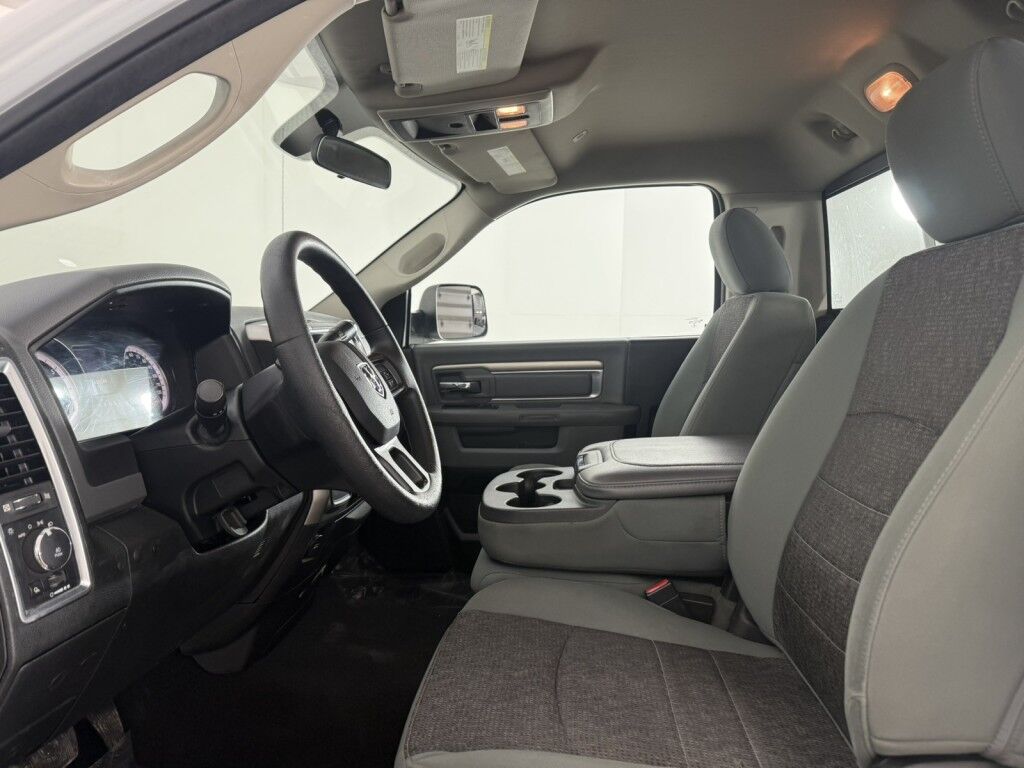 2017 Ram 3500 SLT 4x4 Reg Cab 6.4L Hemi 8' Box Maumee OH