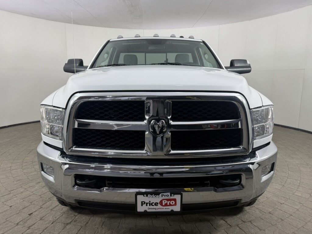 2017 Ram 3500 SLT 4x4 Reg Cab 6.4L Hemi 8' Box Maumee OH