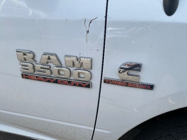 2017 Ram 3500 SLT Crew Cab 4x4 8' Box