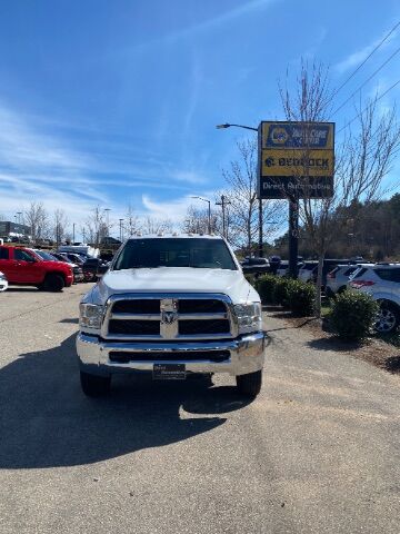 2017 Ram 3500 SLT Crew Cab 4x4 8' Box