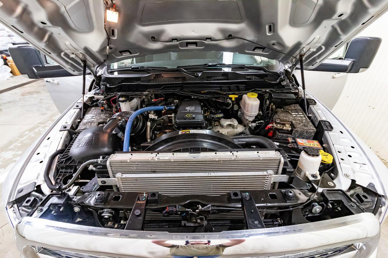 2017 Ram 5500 4x4 Crew Cab Laramie Picker Diesel Aisin Red Deer AB