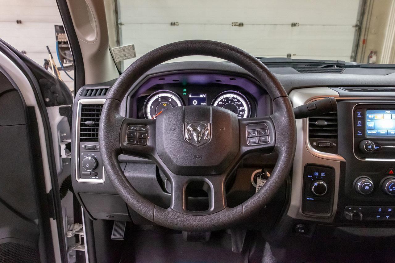 2017 Ram 5500 4x4 Crew Cab SLT Aluminum Deck Diesel AISIN Red Deer AB