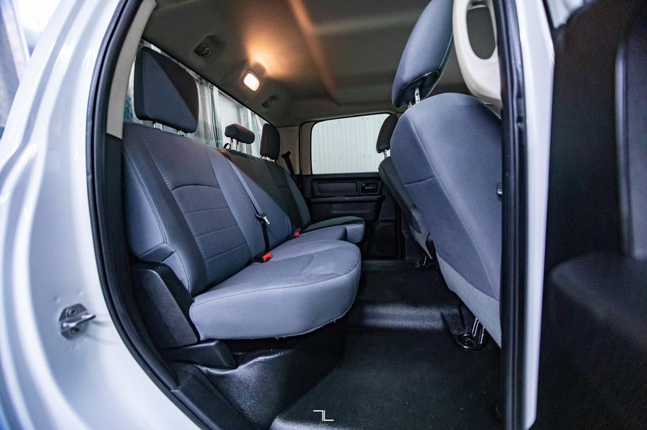 2017 Ram 5500 4x4 Crew Cab SLT Deck Diesel AISIN Red Deer AB