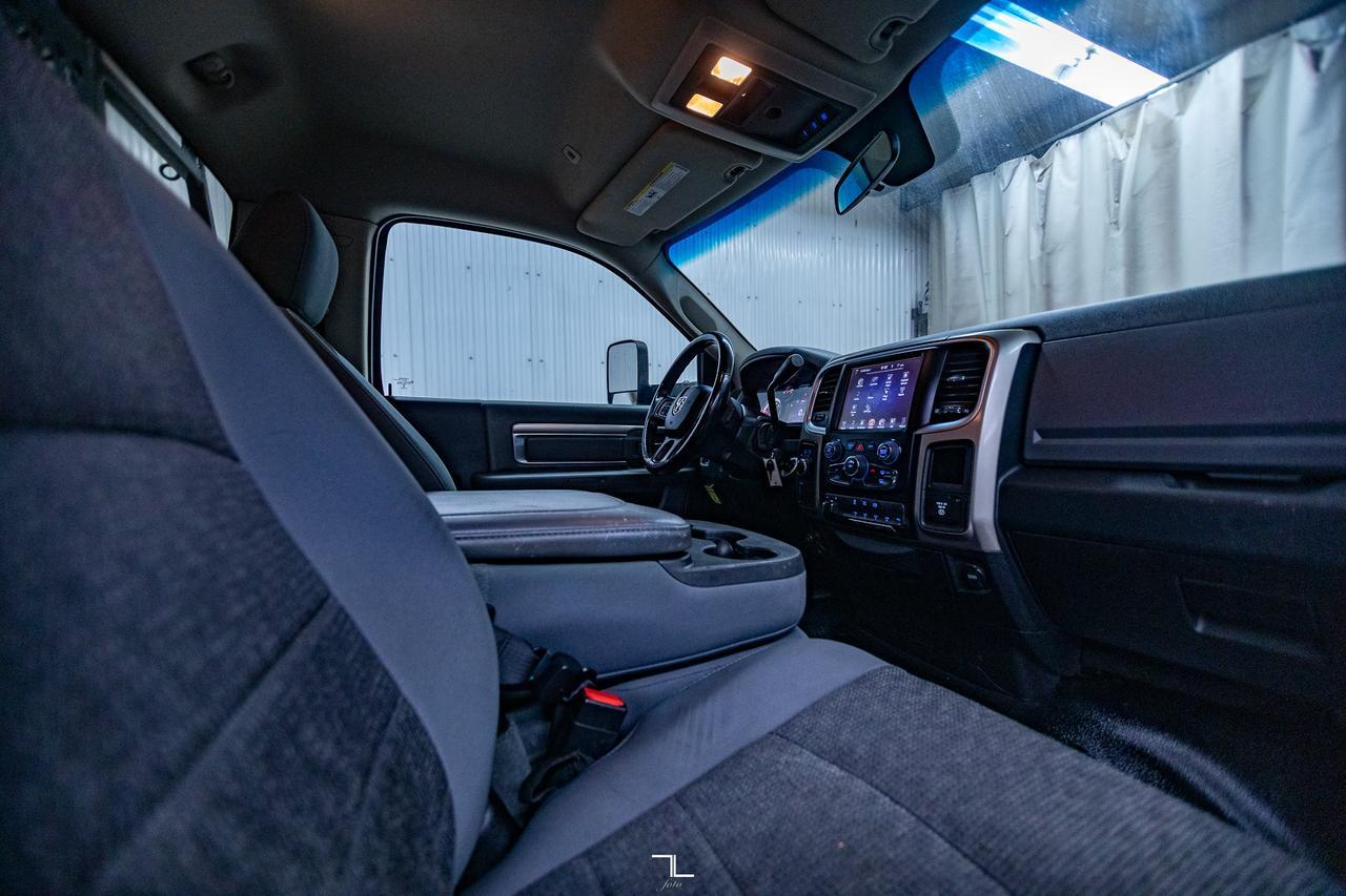 2017 Ram 5500 4x4 Reg Cab SLT Diesel Picker Deck AISIN Red Deer AB
