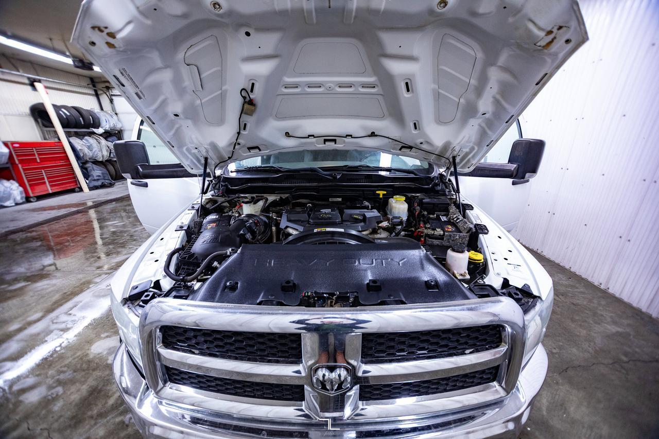 2017 Ram 5500 4x4 Reg Cab SLT Diesel Picker Deck AISIN Red Deer AB