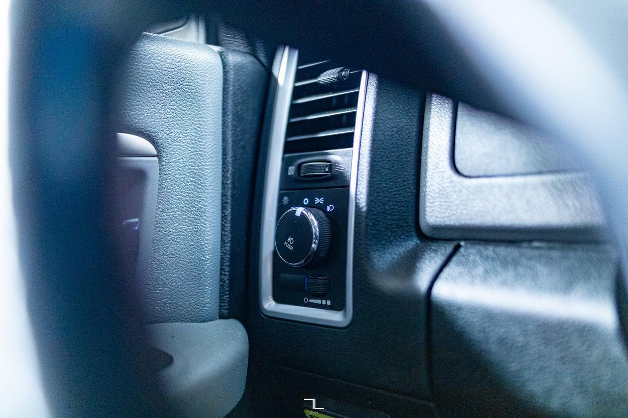 2017 Ram 5500 4x4 Reg Cab SLT Diesel Picker Deck AISIN Red Deer AB