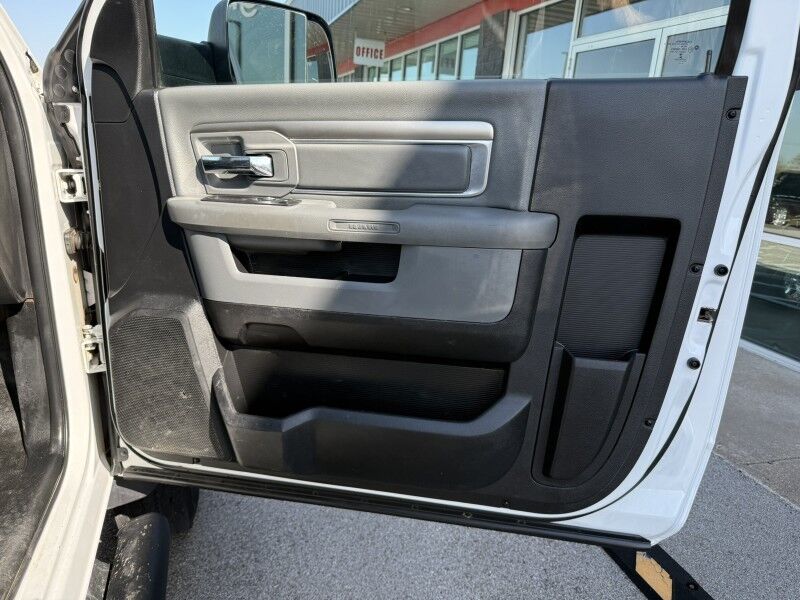 2017 Ram 5500 6.4L Hemi Cab & Chassis Tradesman Collinsville OK