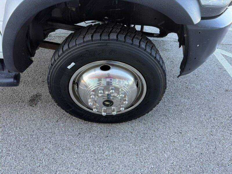 2017 Ram 5500 6.4L Hemi Cab & Chassis Tradesman Collinsville OK