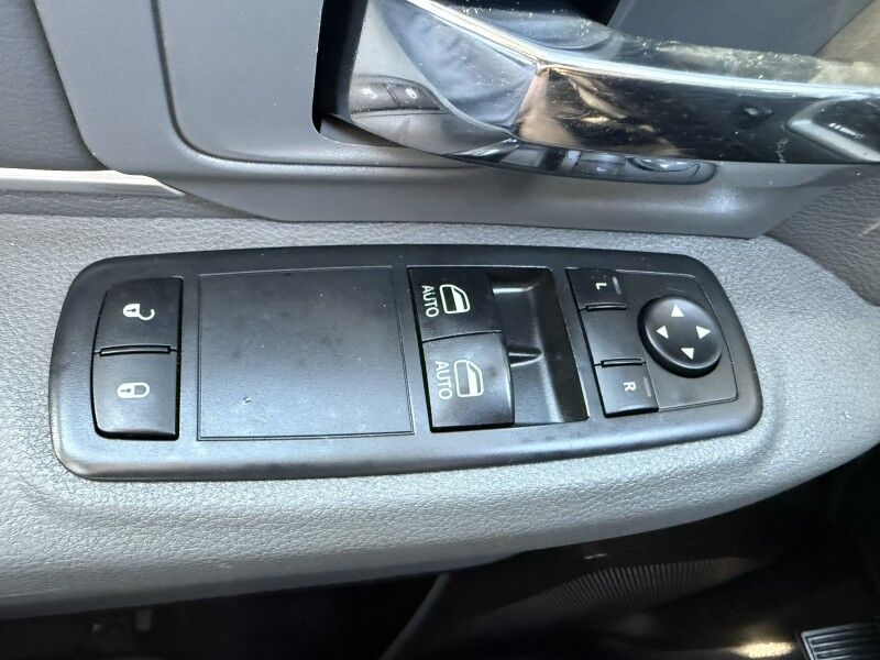 2017 Ram 5500 6.4L V8 4x4 Stake Flatbed Tradesman Collinsville OK
