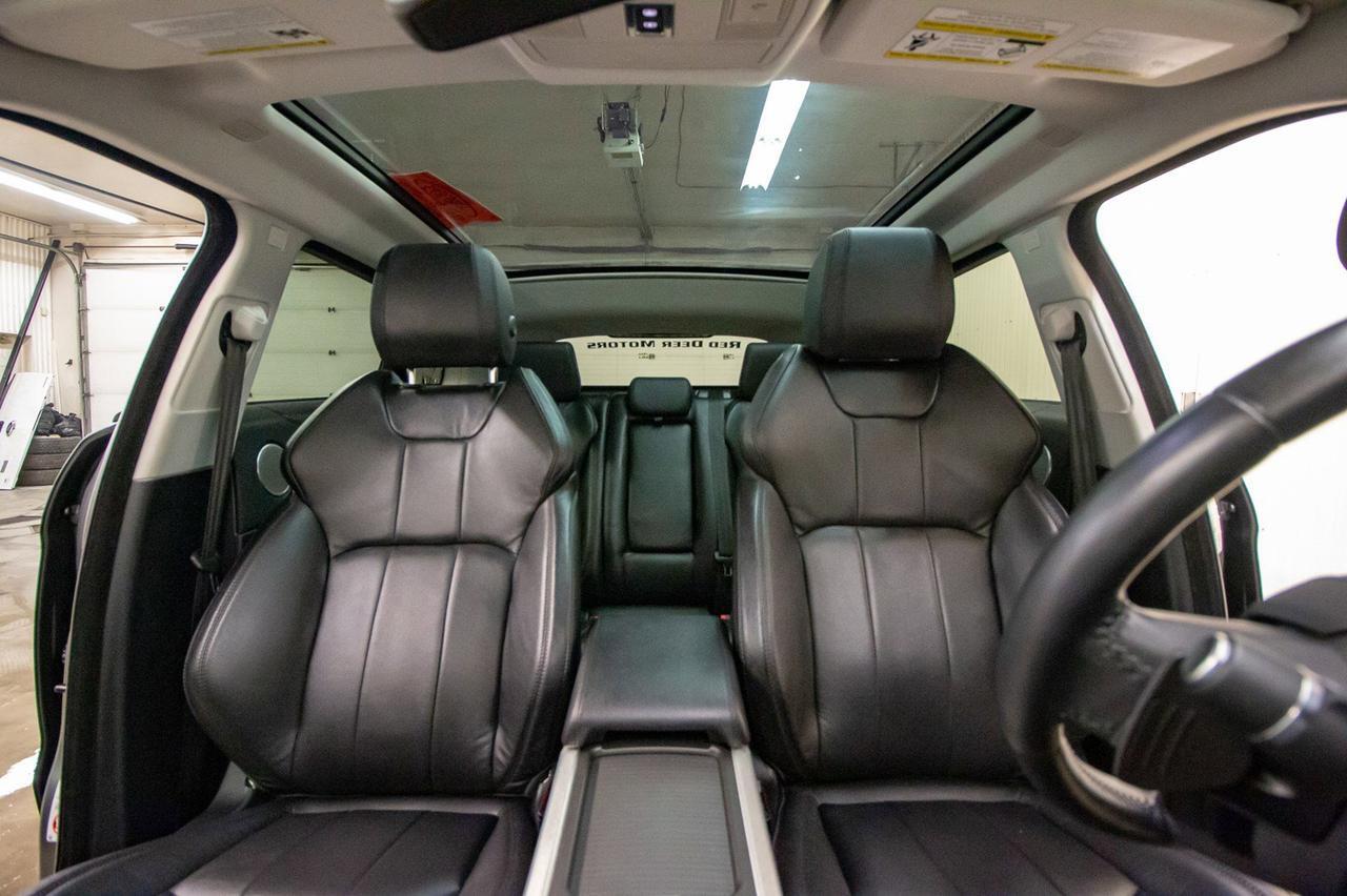 2017 Range Rover Evoque AWD SE Leather Roof Nav Red Deer AB