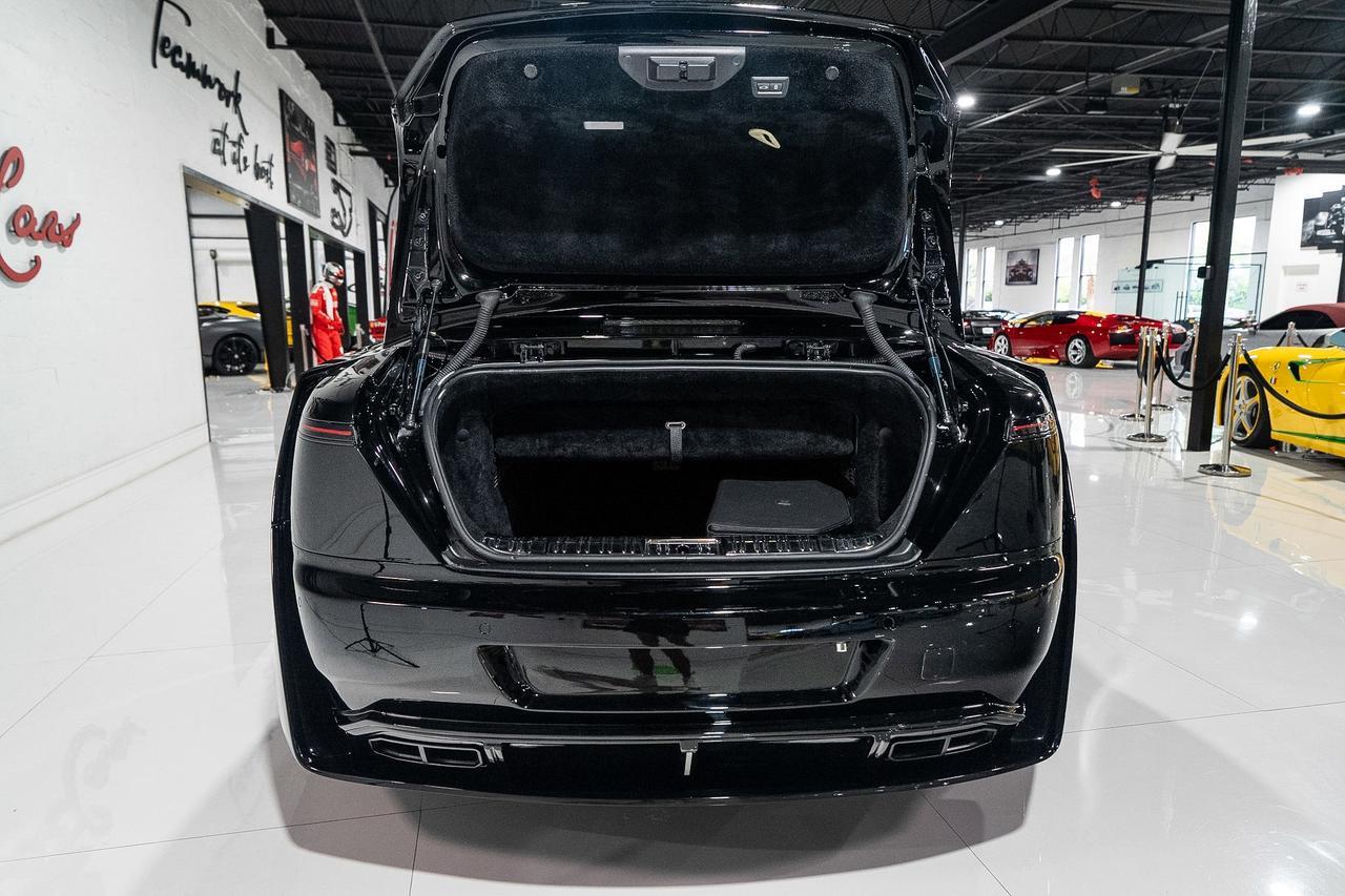 2017 Rolls-Royce Dawn 1/25 Venuum Eros full carbon body kit, bespoke Venuum wheels/interior, Bespoke Audio system & MORE!! Fort Lauderdale FL