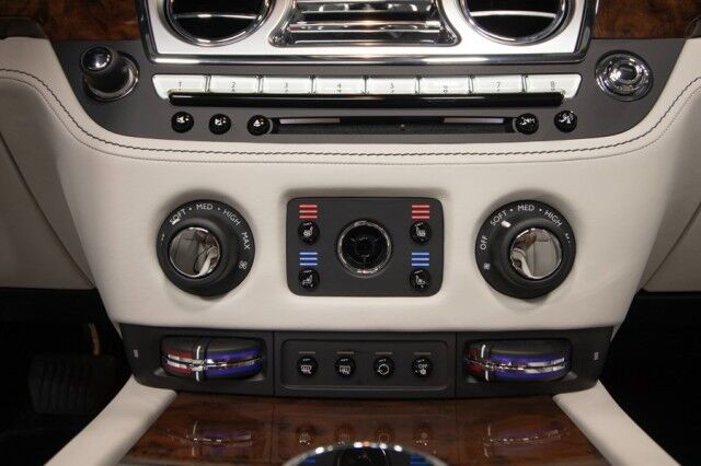 2017 Rolls-Royce Dawn ($375,355 MSRP) *ONLY 2400 MILES* *1-OWNER* *ENGLISH WHITE ON SE San Diego CA