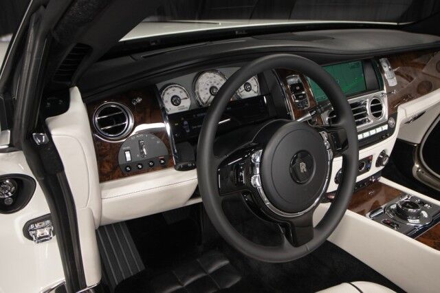 2017 Rolls-Royce Dawn ($375,355 MSRP) *ONLY 2400 MILES* *1-OWNER SINCE NEW* San Diego CA