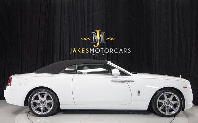 2017 Rolls-Royce Dawn ($402,655 MSRP!) *ARCTIC WHITE ON ARCTIC WHITE* *BESPOKE AUDIO* *BESPOKE INTERIOR* *1-OWNER* *14,000 MILES* San Diego CA