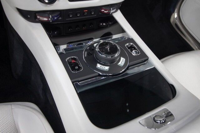 2017 Rolls-Royce Dawn ($402,655 MSRP!) *ARCTIC WHITE ON ARCTIC WHITE* *BESPOKE AUDIO* *BESPOKE INTERIOR* *1-OWNER* *14,000 MILES* San Diego CA