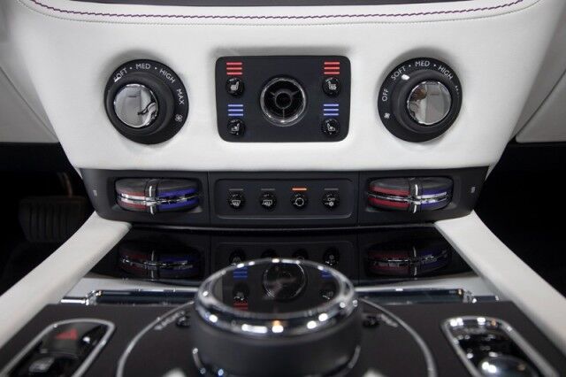 2017 Rolls-Royce Dawn ($402,655 MSRP!) *ARCTIC WHITE ON ARCTIC WHITE* *BESPOKE AUDIO* *BESPOKE INTERIOR* *1-OWNER* *14,000 MILES* San Diego CA