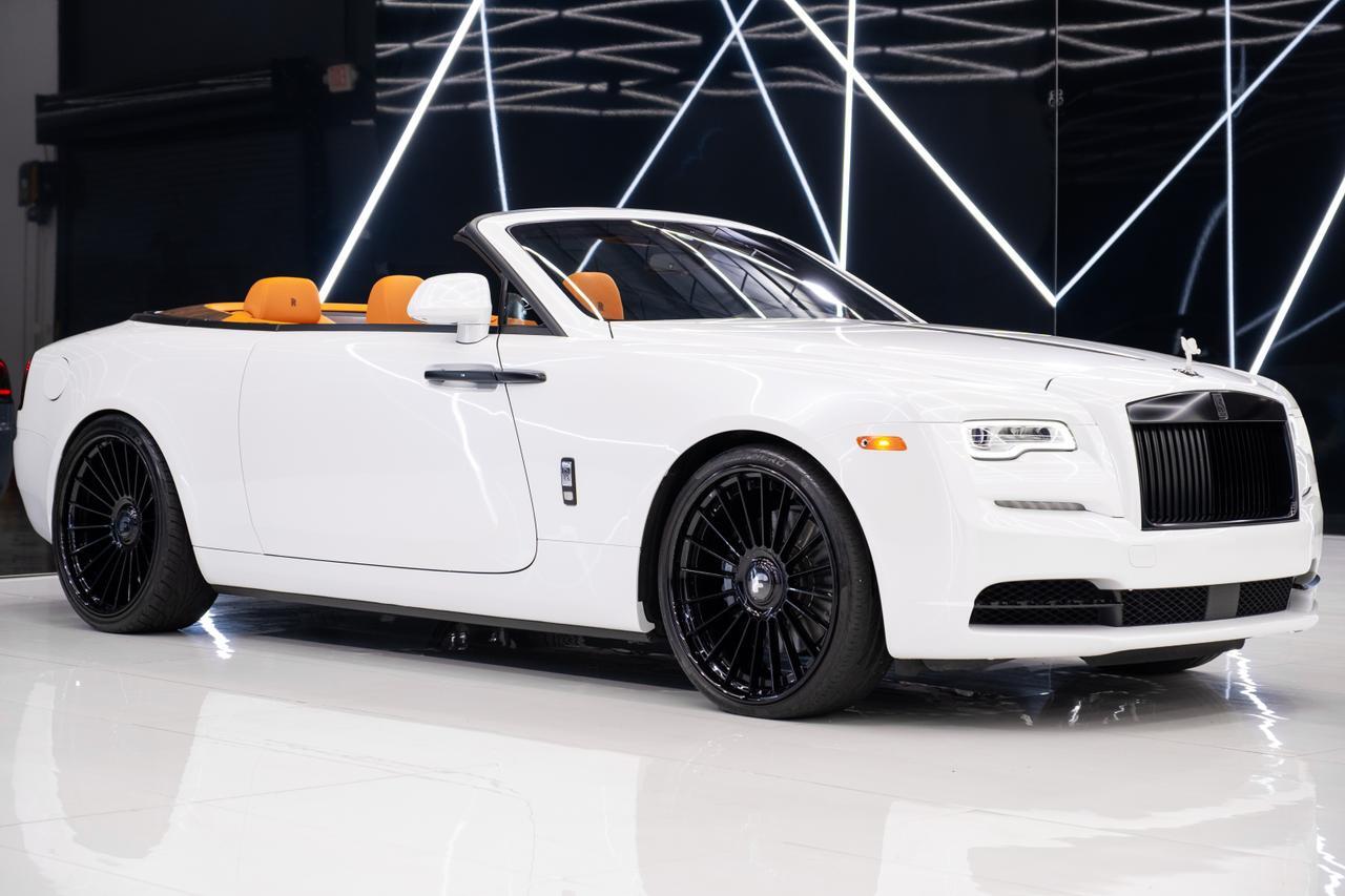 2017 Rolls-Royce Dawn Base
