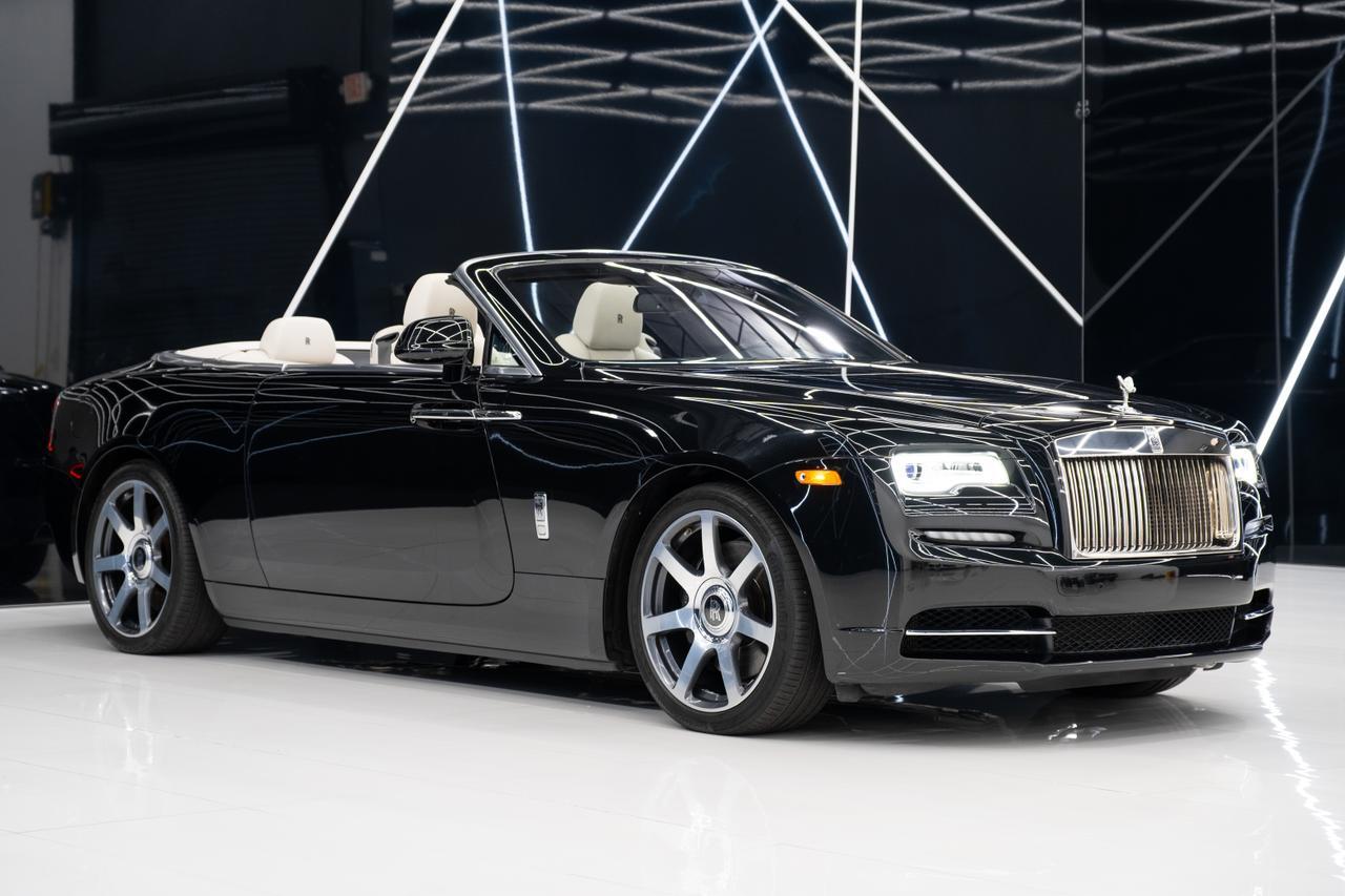 2017 Rolls-Royce Dawn Base
