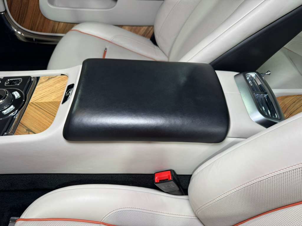 2017 Rolls-Royce Dawn Bespoke Audio system, bookmatched wood trim AND MUCH MORE!!! Fort Lauderdale FL